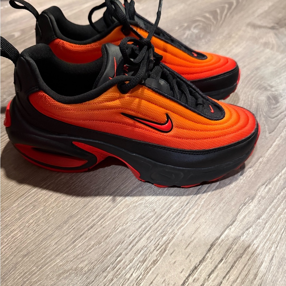 Nike Orange and Black air max portal